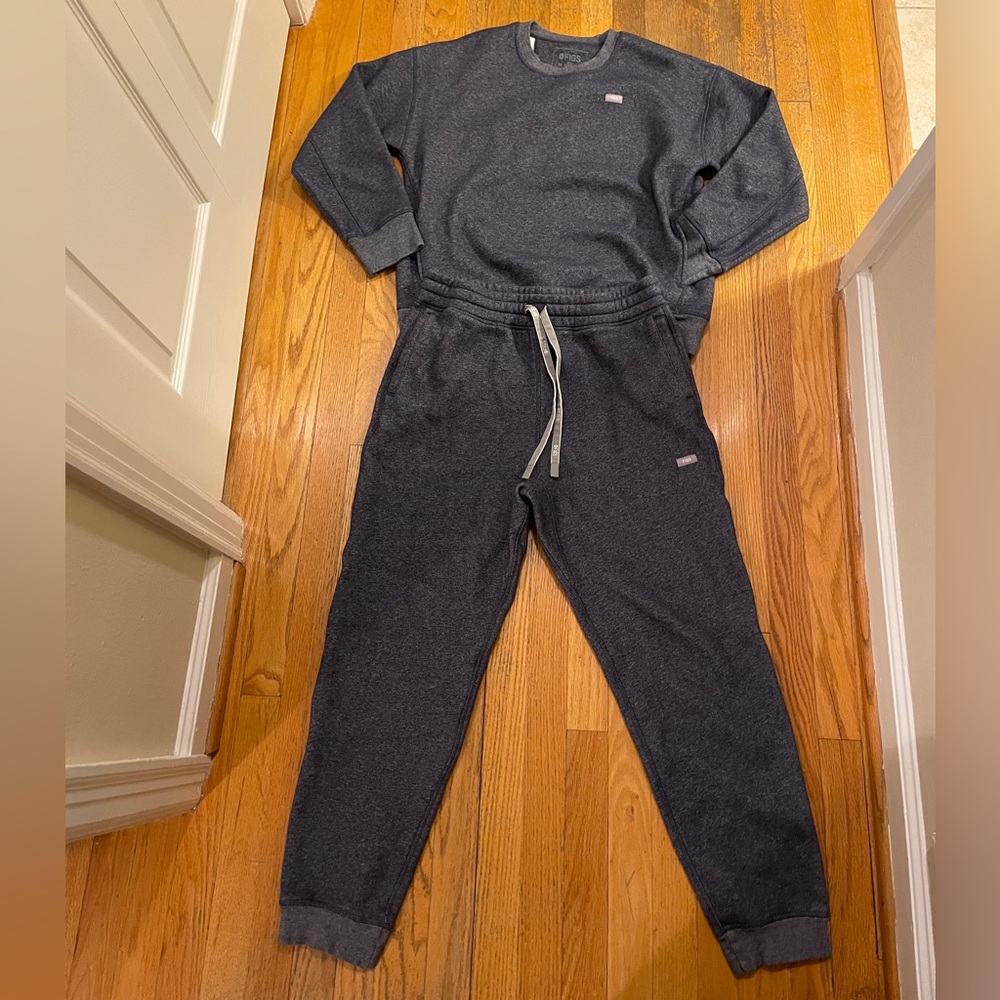 Figs sweat lounge wear in navy/gray blue